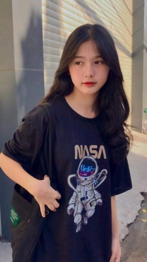 女邻居教我玩4p